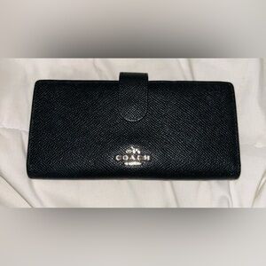 COACH Vintage Women’s Black Leather Slim Wallet
